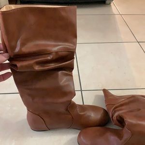 SOLD Brown leather boots